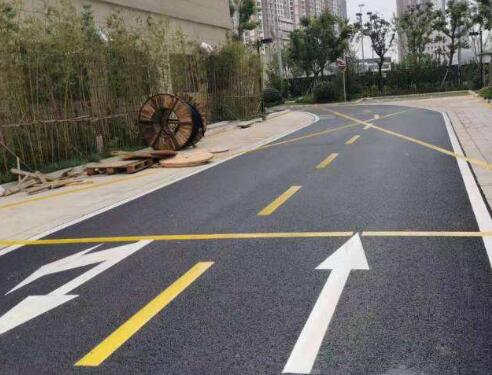 蘇州小區(qū)道路劃線哪家好？推薦江蘇中穎